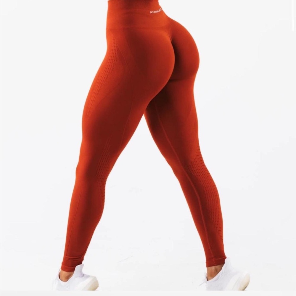 Alphalete leggings in time square